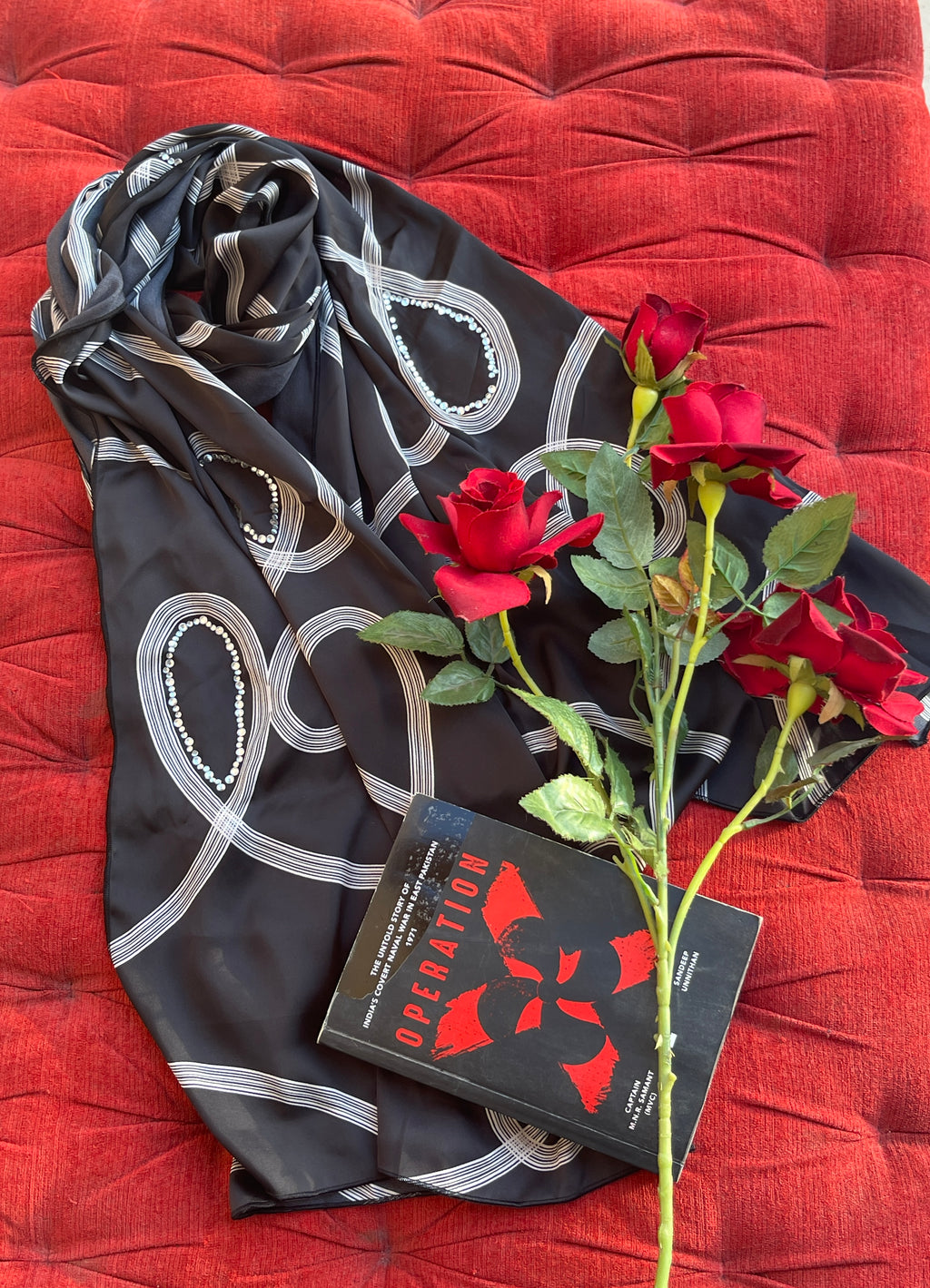 Black Silk Striped Scarf – Elegant Lightweight Wrap for Formal & Casual Wear