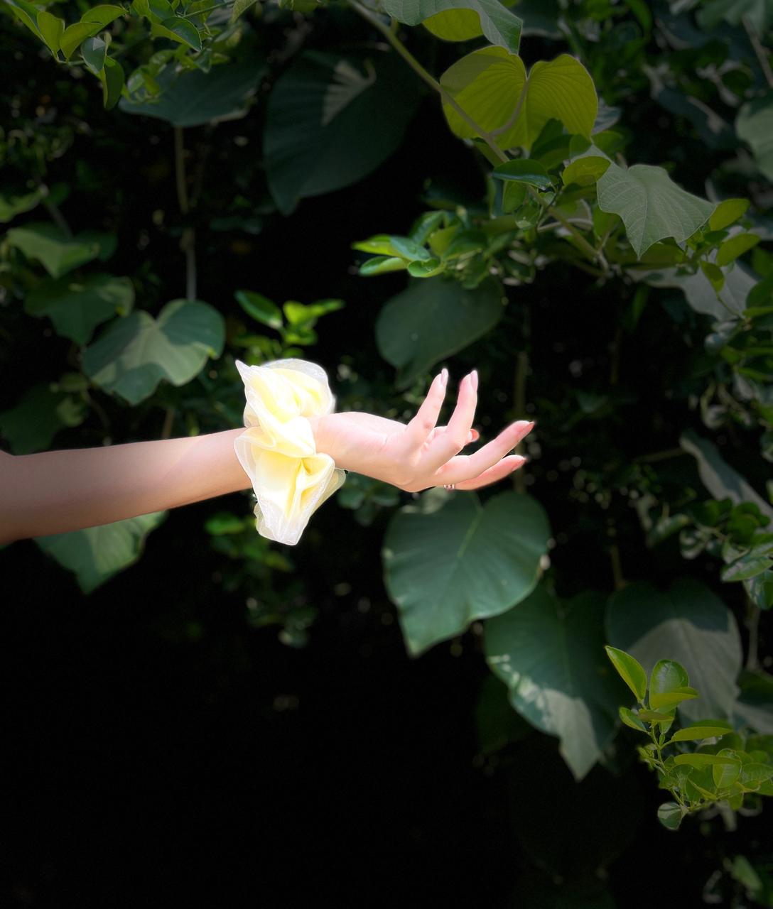 Double Scrunchie – Yellow | Silk & Organza Layers
